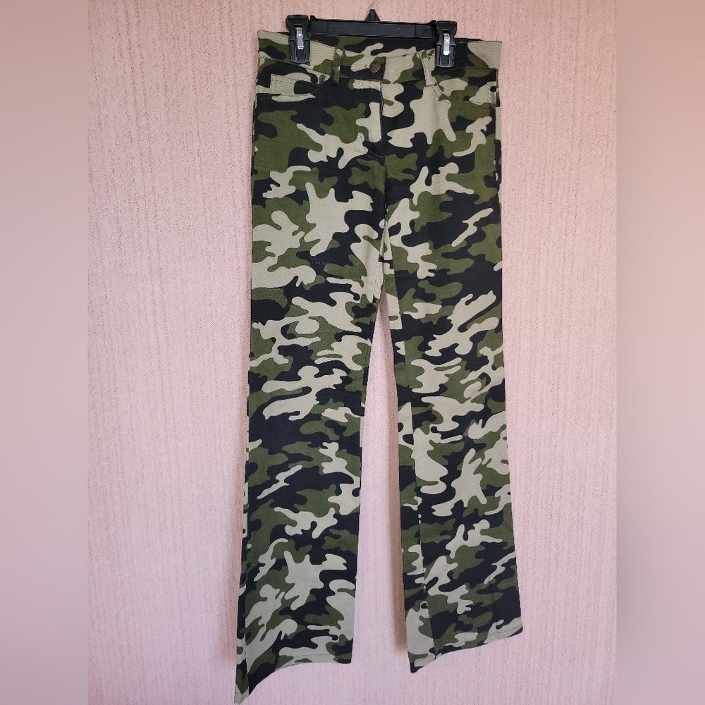 Camo stretch bootleg pant